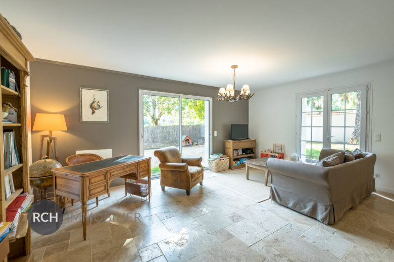 Photos du bien : Grosrouvre – Charmante maison ancienne rénovée
