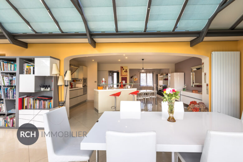 Photos du bien : Maurepas – Maison avec prestations de qualité