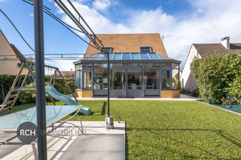 Photos du bien : Maurepas – Maison avec prestations de qualité