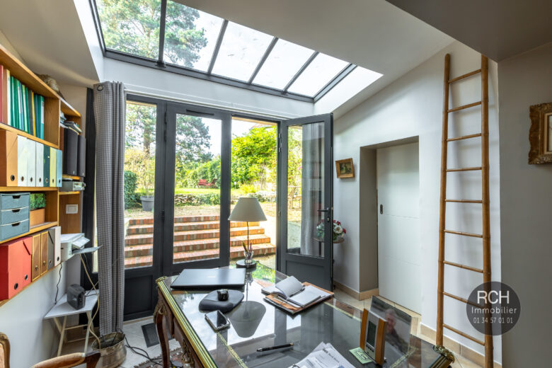 Photos du bien : Montfort l’Amaury centre – Charmante maison de ville avec jardin