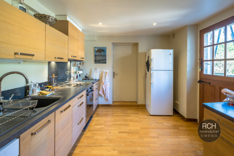 Photos du bien : Montfort l’Amaury centre – Charmante maison de ville avec jardin
