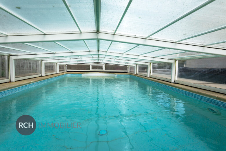 Photos du bien : Saint-Léger-en-Yvelines – Maison familiale rénovée avec piscine