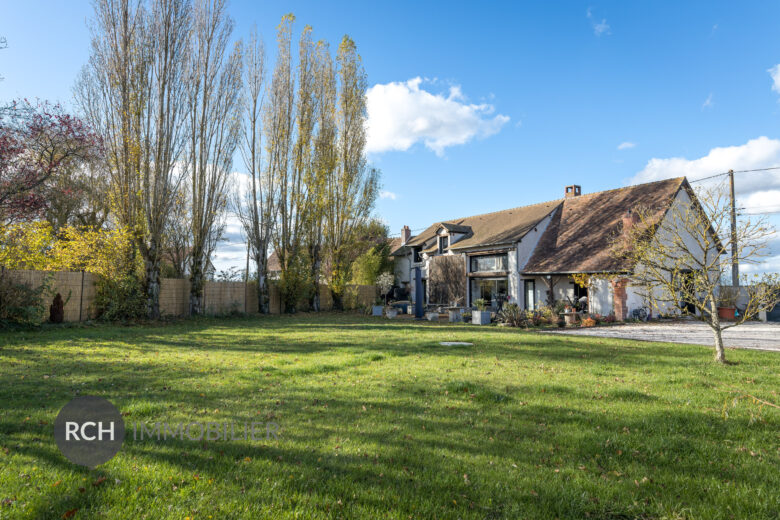 Photos du bien : Exclusivité – Boutigny-Prouais – Belle maison ancienne entièrement rénovée