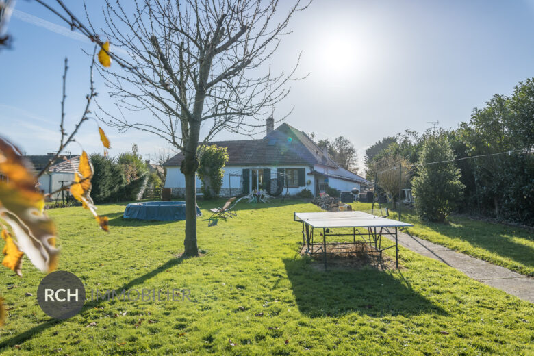 Photos du bien : Exclusivité – Flexanville – Maison familiale au calme