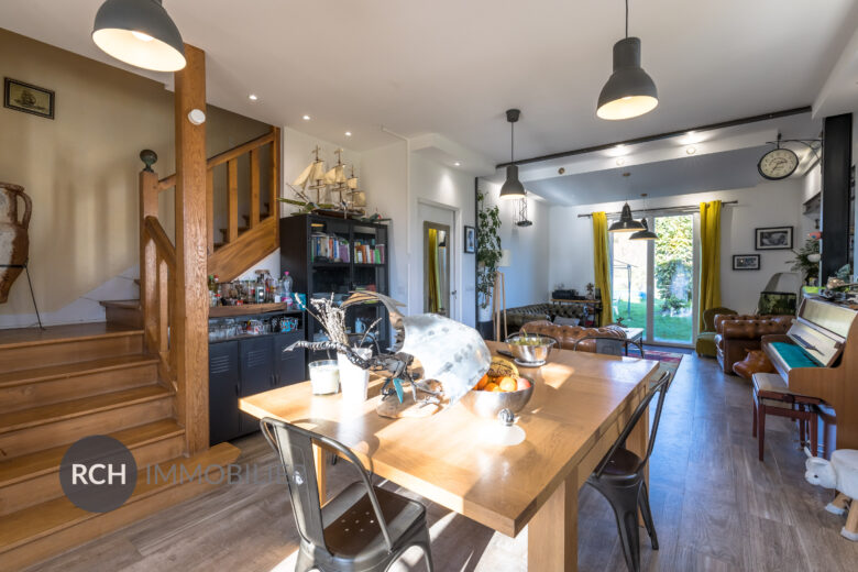 Photos du bien : Exclusivité – Flexanville – Maison familiale au calme