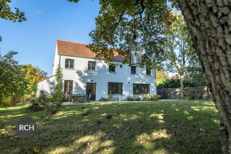 Photos du bien : Grosrouvre – Très belle maison de standing dans un environnement privilégié
