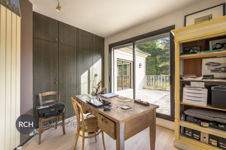 Photos du bien : Saint-Forget – Belle propriété ancienne avec maison d’amis et dépendances sur plus d’un hectare de terrain boisé