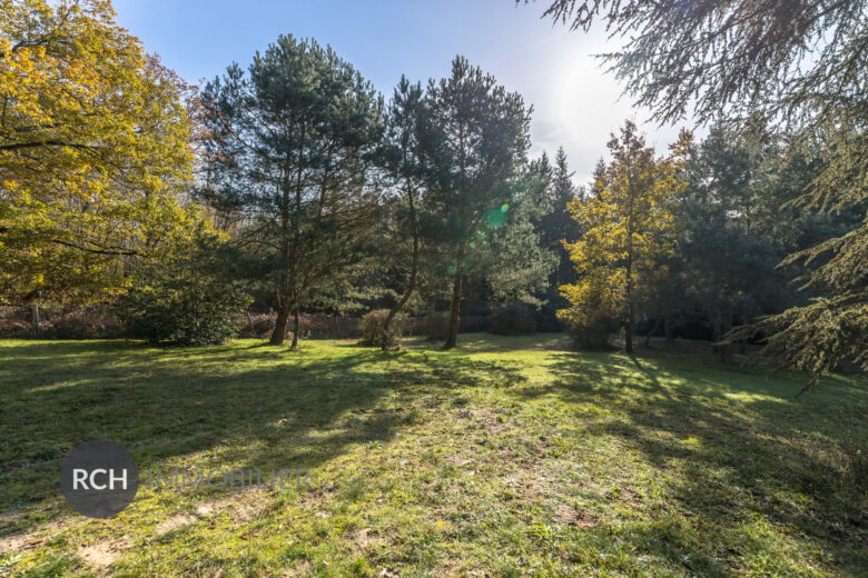 Photos du bien : Saint-Forget – Belle propriété ancienne avec maison d’amis et dépendances sur plus d’un hectare de terrain boisé