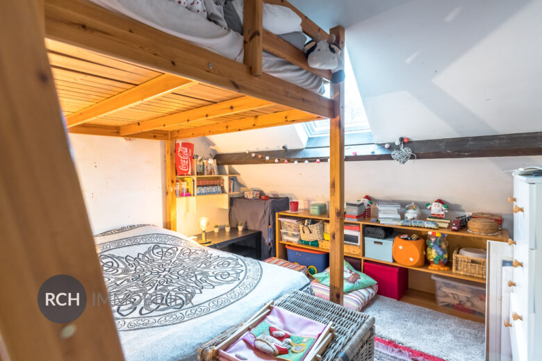 Photos du bien : Exclusivité – Gambais – Maison familiale en coeur de village avec commerces et écoles à pied