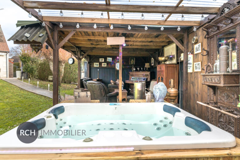 Photos du bien : Gambais – Maison familiale en parfait état avec piscine et salon d’été
