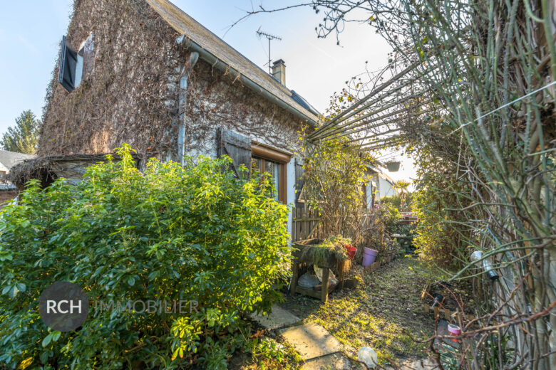 Photos du bien : Exclusivité – Gambais – Maison familiale en coeur de village avec commerces et écoles à pied