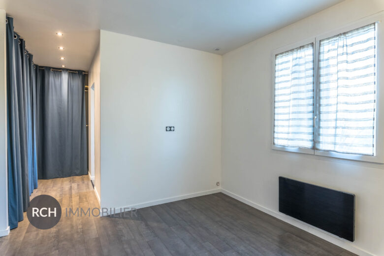 Photos du bien : Gambais – Maison entièrement rénovée dans un environnement calme et boisé