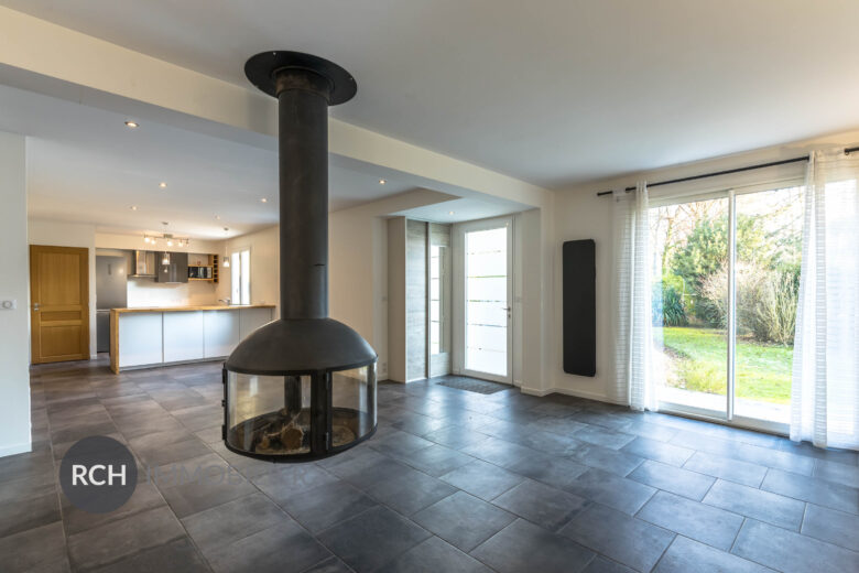 Photos du bien : Gambais – Maison entièrement rénovée dans un environnement calme et boisé