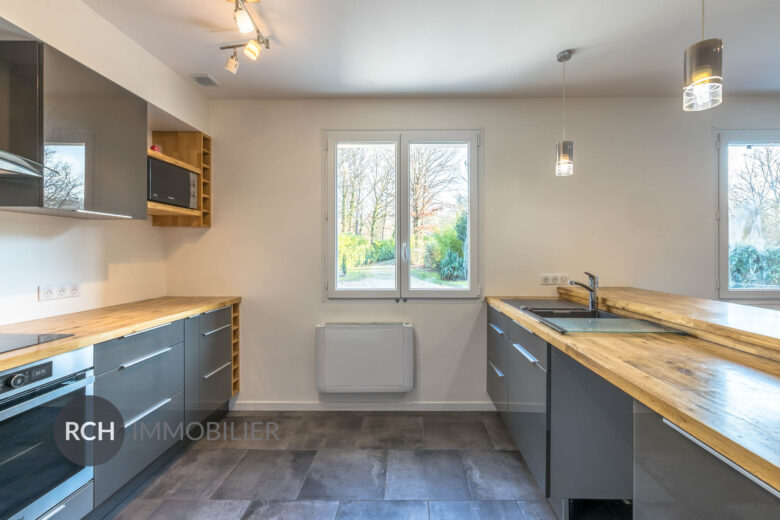 Photos du bien : Gambais – Maison entièrement rénovée dans un environnement calme et boisé