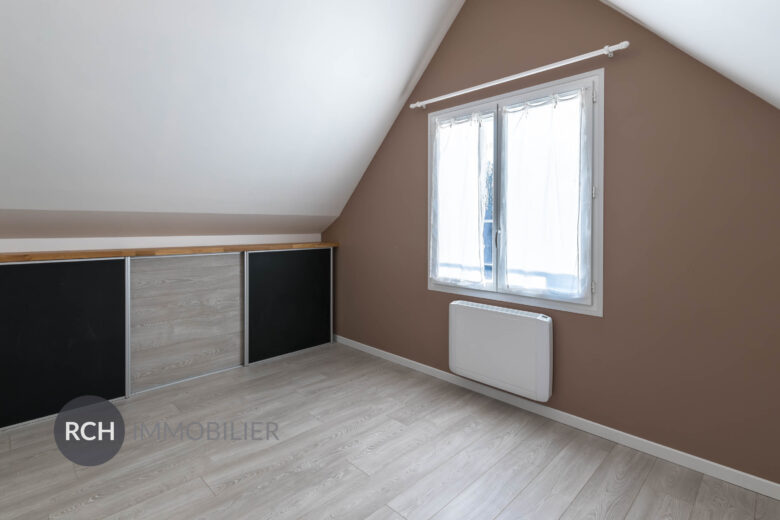 Photos du bien : Gambais – Maison entièrement rénovée dans un environnement calme et boisé
