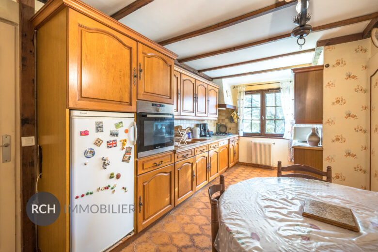 Photos du bien : Exclusivité – Houdan – Maison dans un quartier calme avec toutes commodités à pied