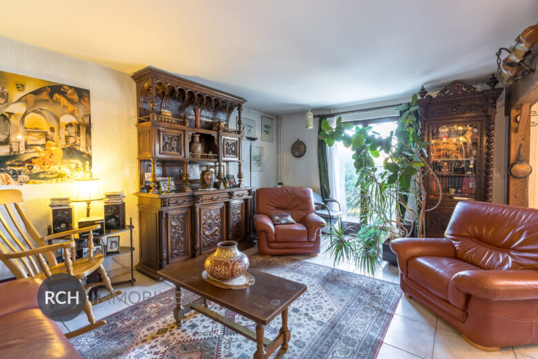 Photos du bien : Exclusivité – Houdan – Maison dans un quartier calme avec toutes commodités à pied