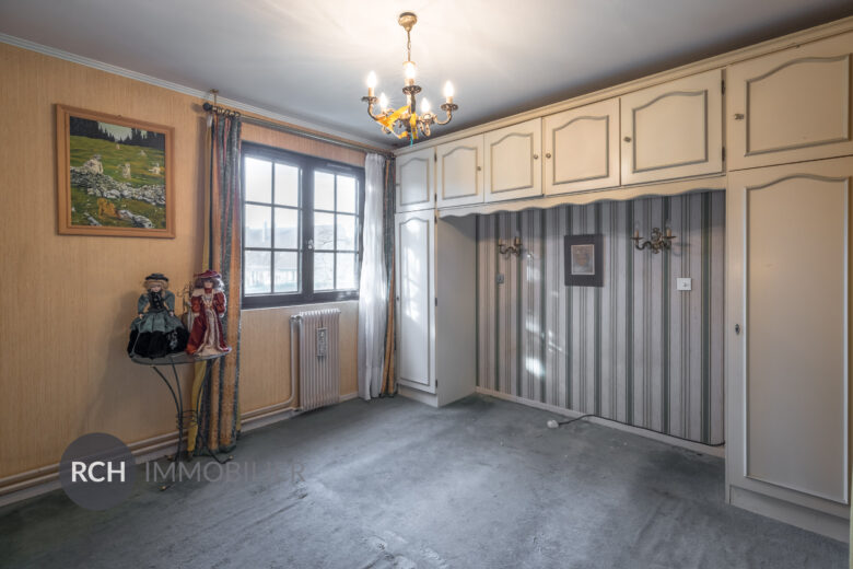 Photos du bien : Exclusivité – Houdan – Maison dans un quartier calme avec toutes commodités à pied
