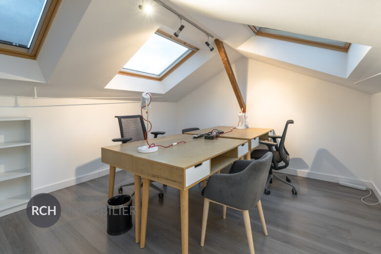 Photos du bien : Seul mandataire – Méré – Espaces de Coworking – Proximité directe gare Montfort l’Amaury et N12