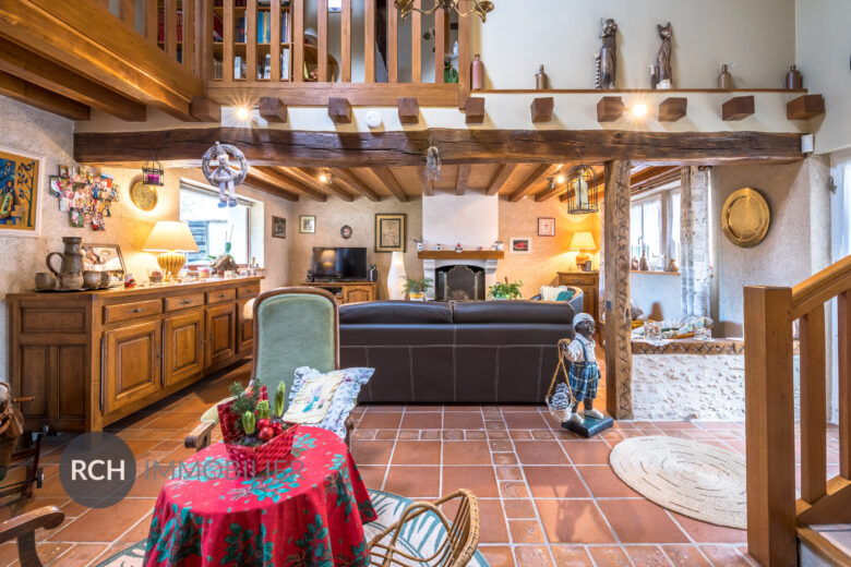Photos du bien : Bourdonné – Charmante maison ancienne en parfait état