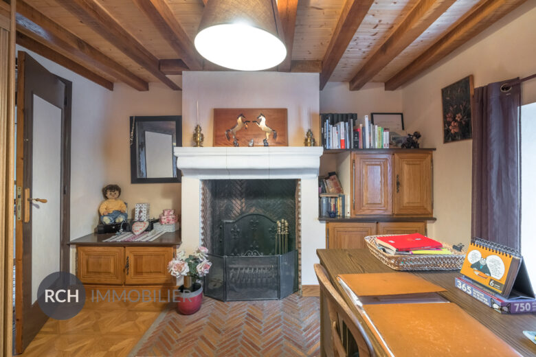Photos du bien : Bourdonné – Charmante maison ancienne en parfait état