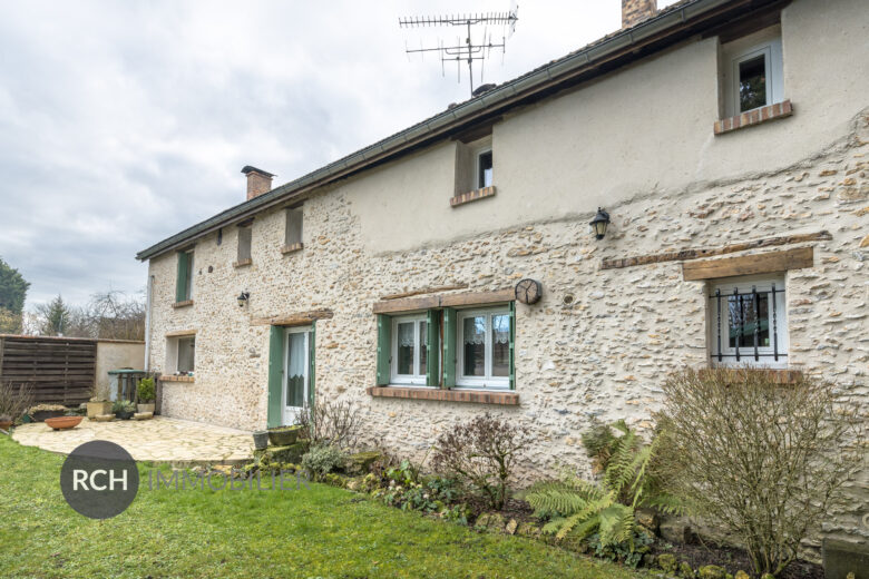 Photos du bien : Bourdonné – Charmante maison ancienne en parfait état