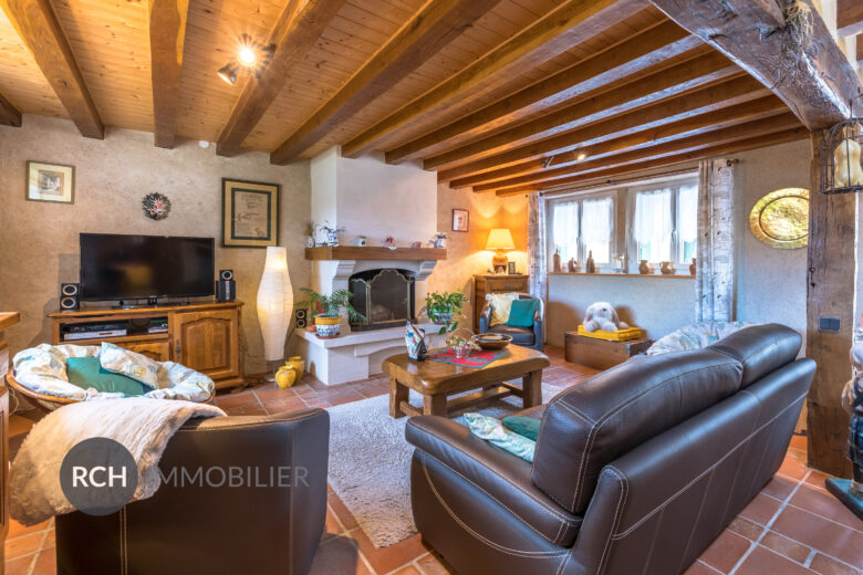 Photos du bien : Bourdonné – Charmante maison ancienne en parfait état