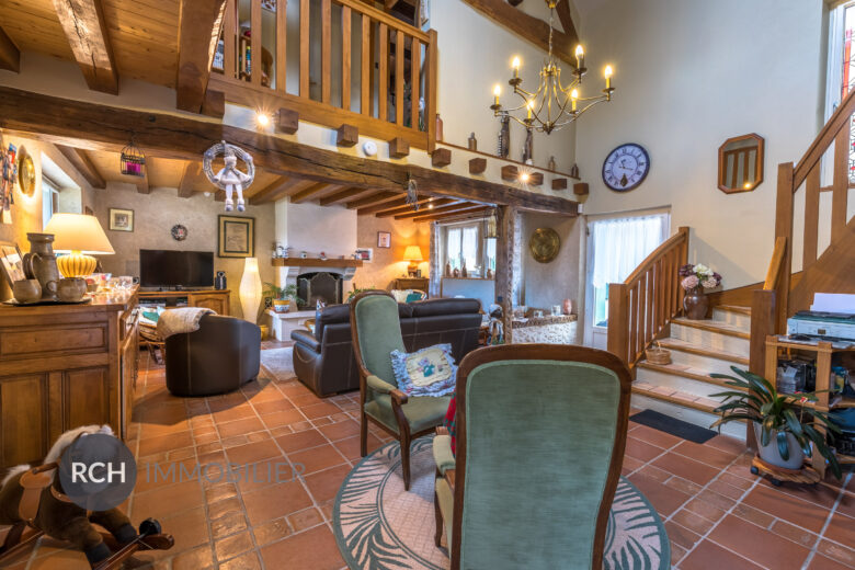 Photos du bien : Bourdonné – Charmante maison ancienne en parfait état