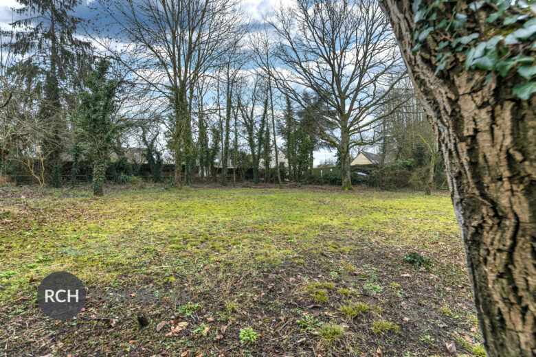 Photos du bien : Bourdonné – Beau terrain à bâtir d’environ 900 m²
