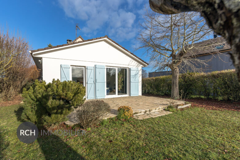 Photos du bien : Méré – Charmante maison en coeur de village