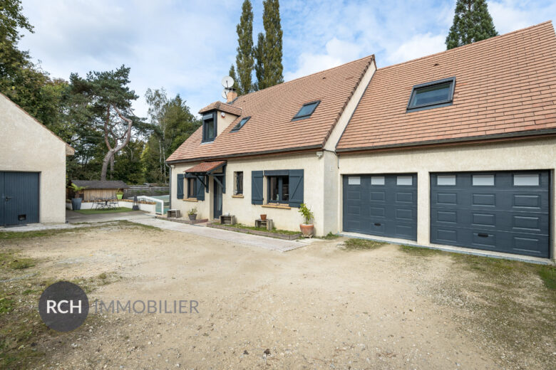 Photos du bien : Saint-Léger-en-Yvelines – Maison familiale rénovée avec piscine