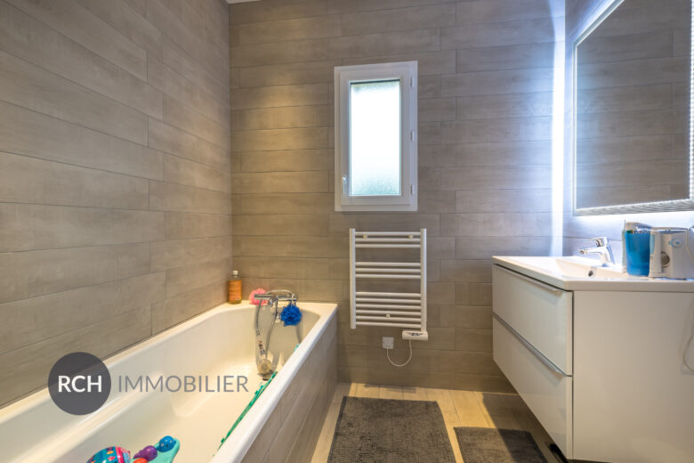 Photos du bien : Exclusivité – Gambais – Belle maison plain-pied de 2021 dans un environnement calme