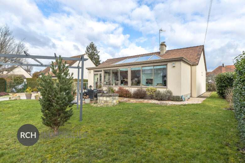 Photos du bien : Le Perray-en-Yvelines – Belle maison en parfait état avec tous commerces et écoles à pied