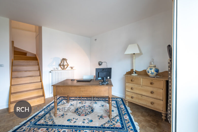 Photos du bien : Le Perray-en-Yvelines – Belle maison en parfait état avec tous commerces et écoles à pied