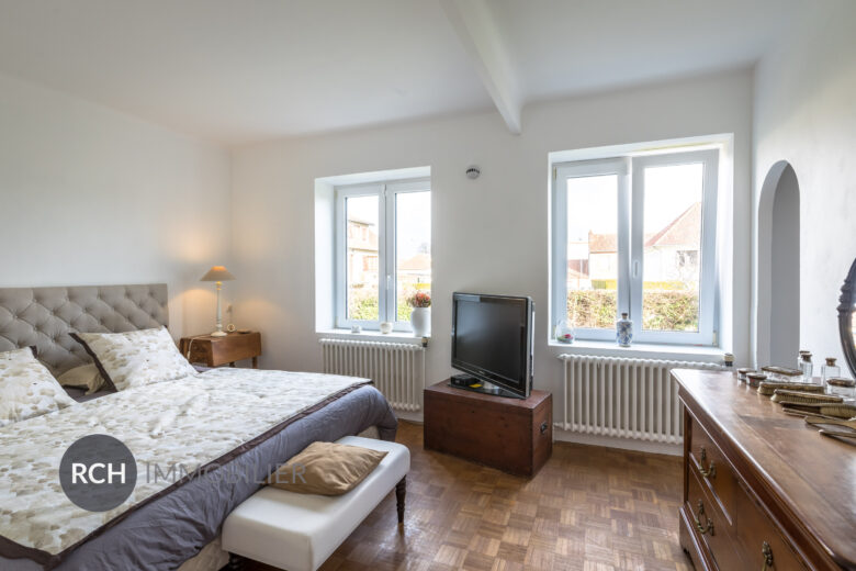 Photos du bien : Le Perray-en-Yvelines – Belle maison en parfait état avec tous commerces et écoles à pied