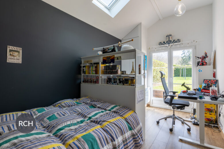 Photos du bien : Bazainville – Maison plain-pied en parfait état avec piscine couverte