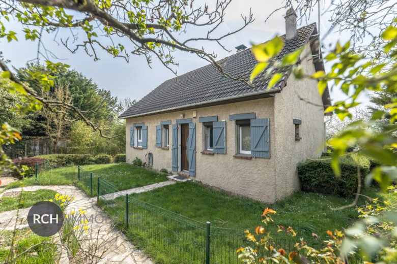 Photos du bien : Exclusivité – Berchères-sur-Vesgre – Maison traditionnelle avec vue dégagée
