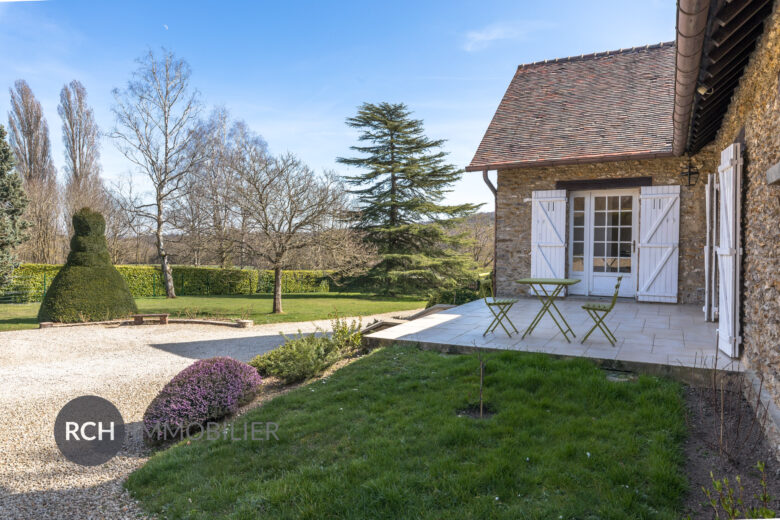 Photos du bien : Grosrouvre – Très belle maison ancienne dans un environnement privilégié et arboré
