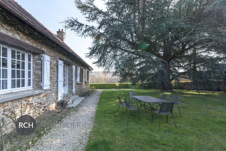 Photos du bien : Grosrouvre – Très belle maison ancienne dans un environnement privilégié et arboré