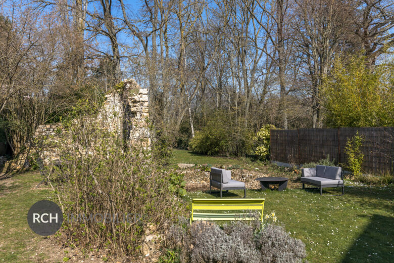 Photos du bien : Hargeville – Très belle maison ancienne rénovée avec piscine chauffée