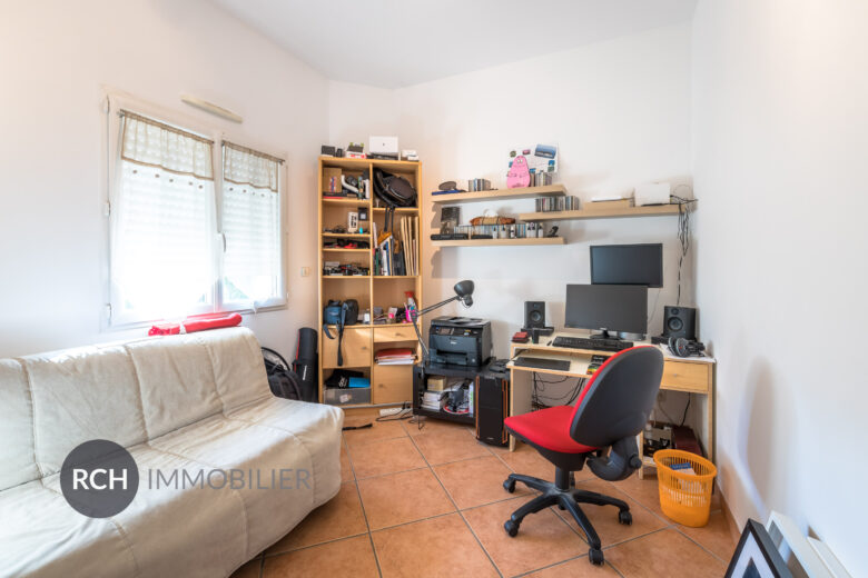 Photos du bien : Jouars-Pontchartrain – Maison contemporaine familiale en parfait état