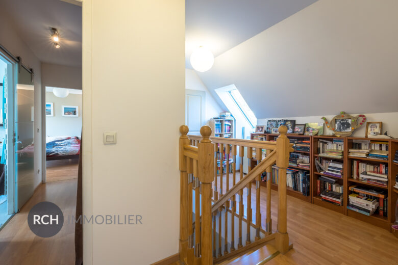 Photos du bien : Jouars-Pontchartrain – Maison contemporaine familiale en parfait état