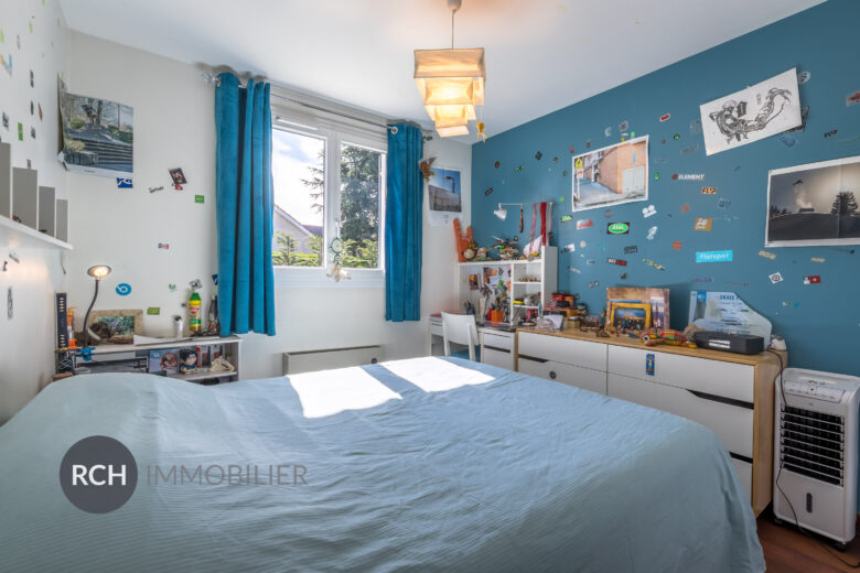 Photos du bien : Exclusivité – Maurepas – Les Louveries – Maison familiale en parfait état dans un quartier recherché