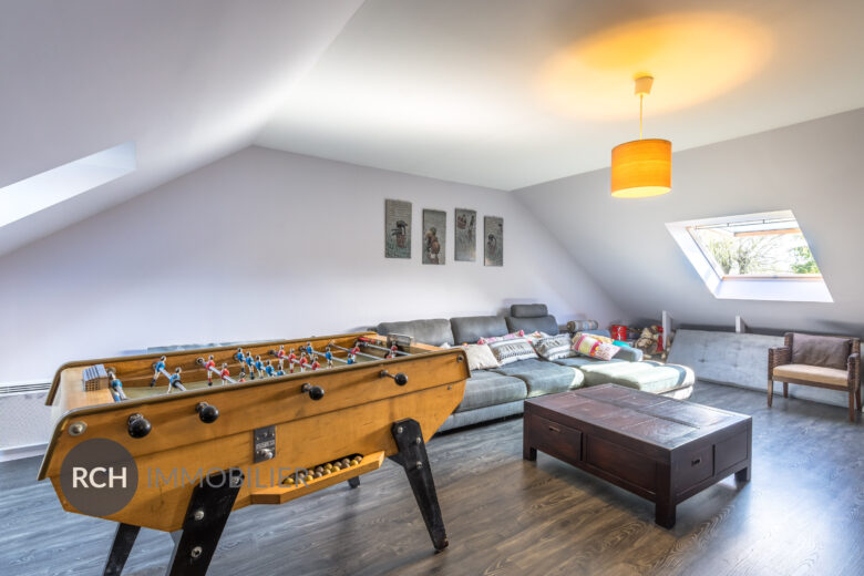 Photos du bien : Exclusivité – Maurepas – Les Louveries – Maison familiale en parfait état dans un quartier recherché