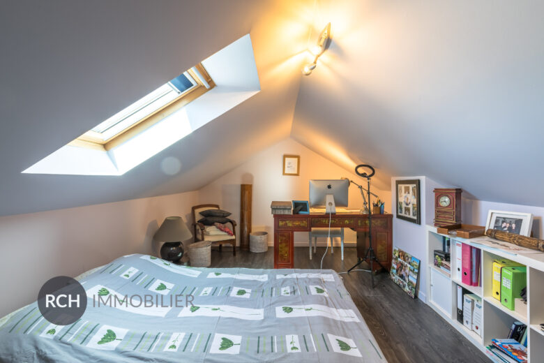 Photos du bien : Exclusivité – Maurepas – Les Louveries – Maison familiale en parfait état dans un quartier recherché