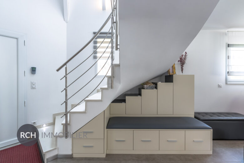 Photos du bien : Gambais – Maison contemporaine avec piscine dans un environnement privilégié