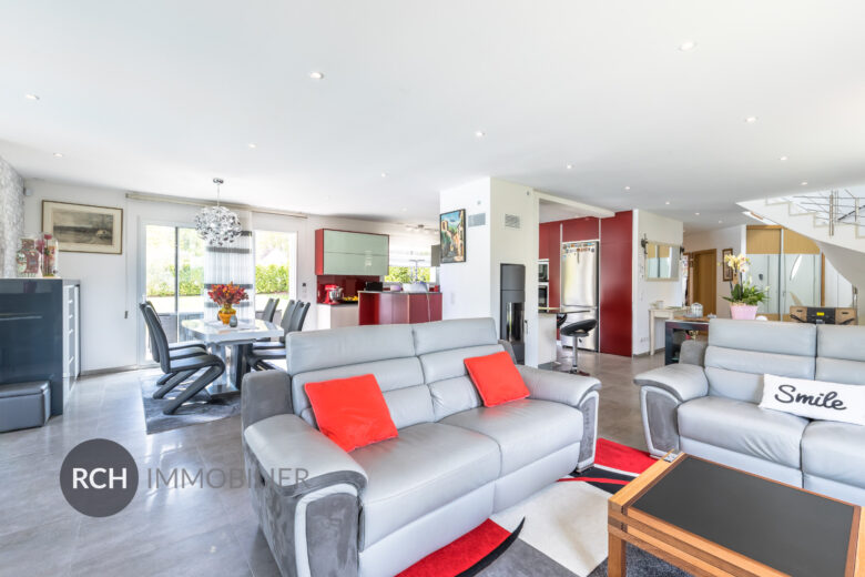 Photos du bien : Gambais – Maison contemporaine avec piscine dans un environnement privilégié