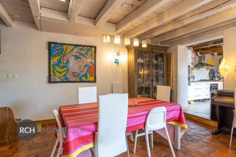 Photos du bien : Le Tremblay-sur-Mauldre – Charmante maison ancienne avec cours intérieures