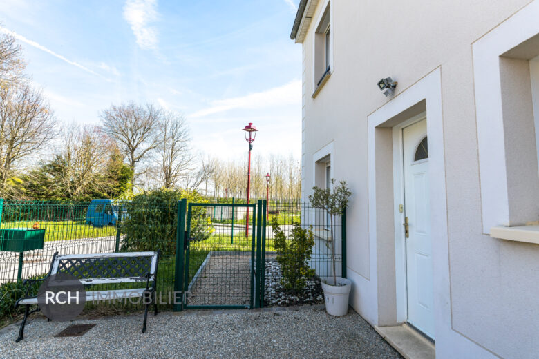 Photos du bien : Maulette – Maison de 2014 à deux pas de Houdan