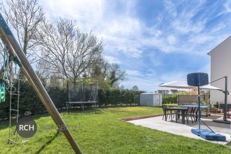 Photos du bien : Maulette – Maison de 2014 à deux pas de Houdan
